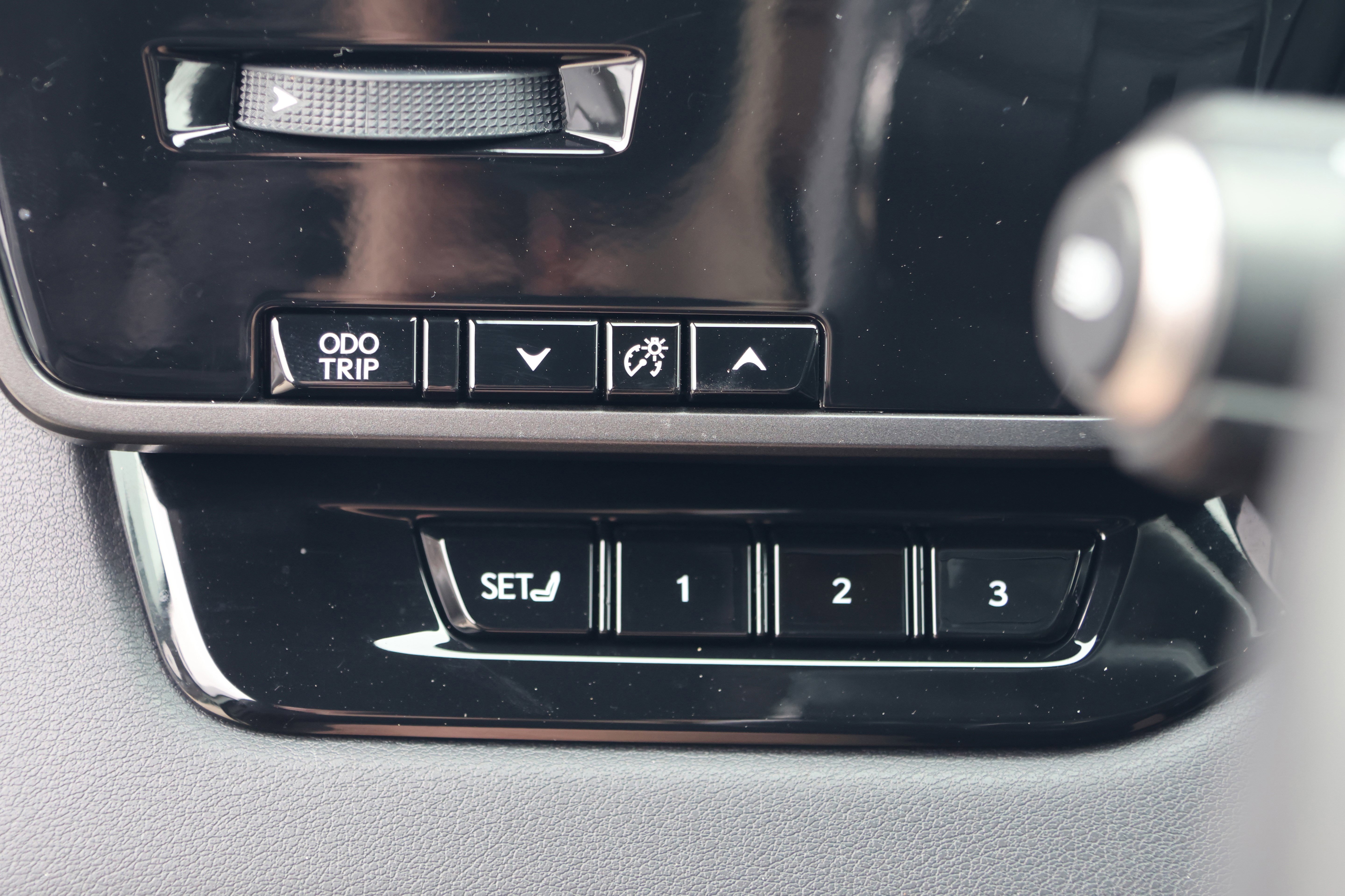 Certified 2023 Lexus RX 350 AWD w/ Accessory Package image 15