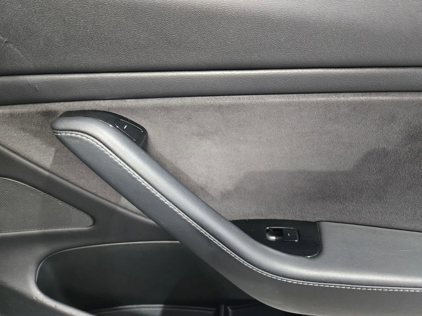 Used 2018 Tesla Model 3 Mid Range RWD image 8