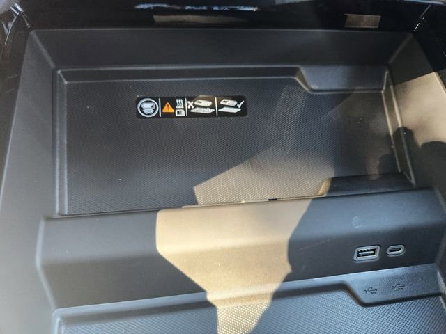 New 2026 Chevrolet Suburban Z71 w/ Comfort Package image 25