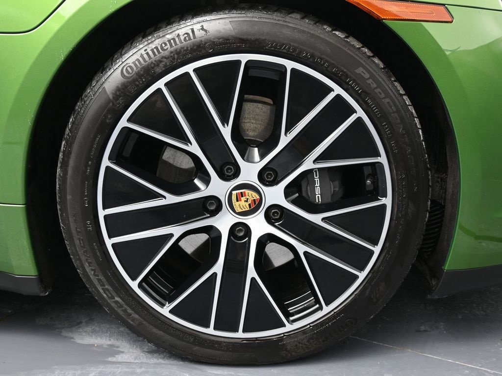 Used 2023 Porsche Taycan image 13