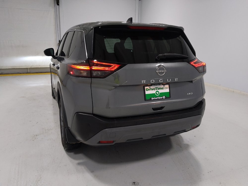 Used 2023 Nissan Rogue S image 6