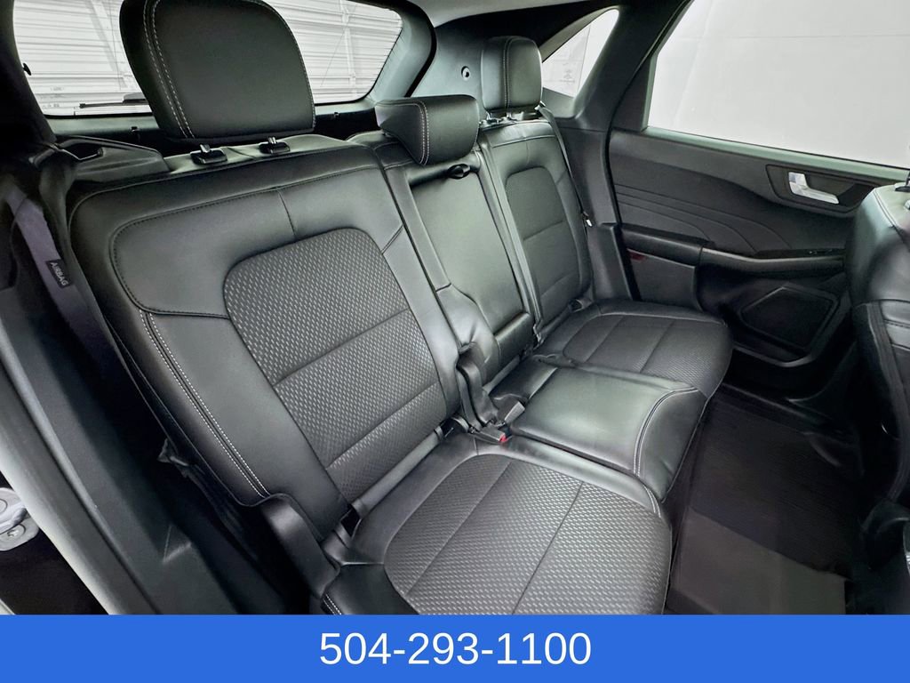 Used 2025 Ford Escape SE image 27