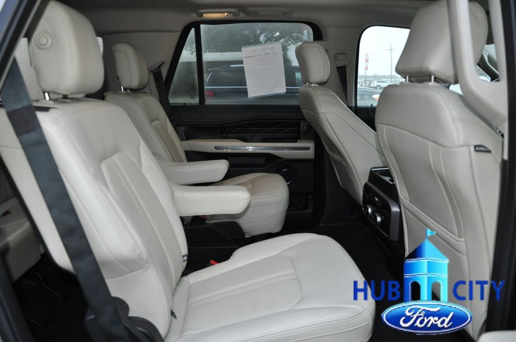 Used 2019 Ford Expedition Platinum image 14