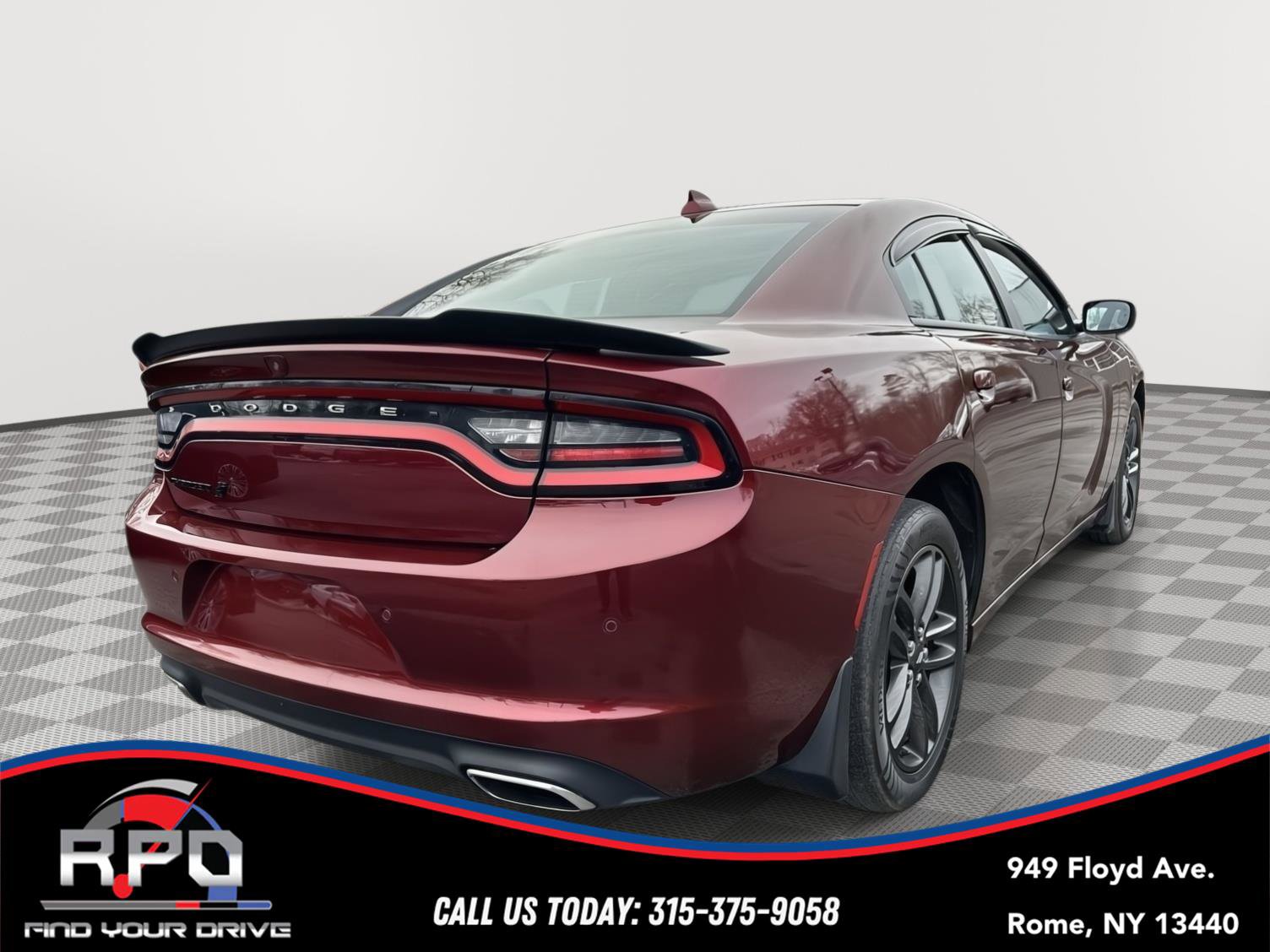 Used 2019 Dodge Charger SXT w/ Plus Group image 5