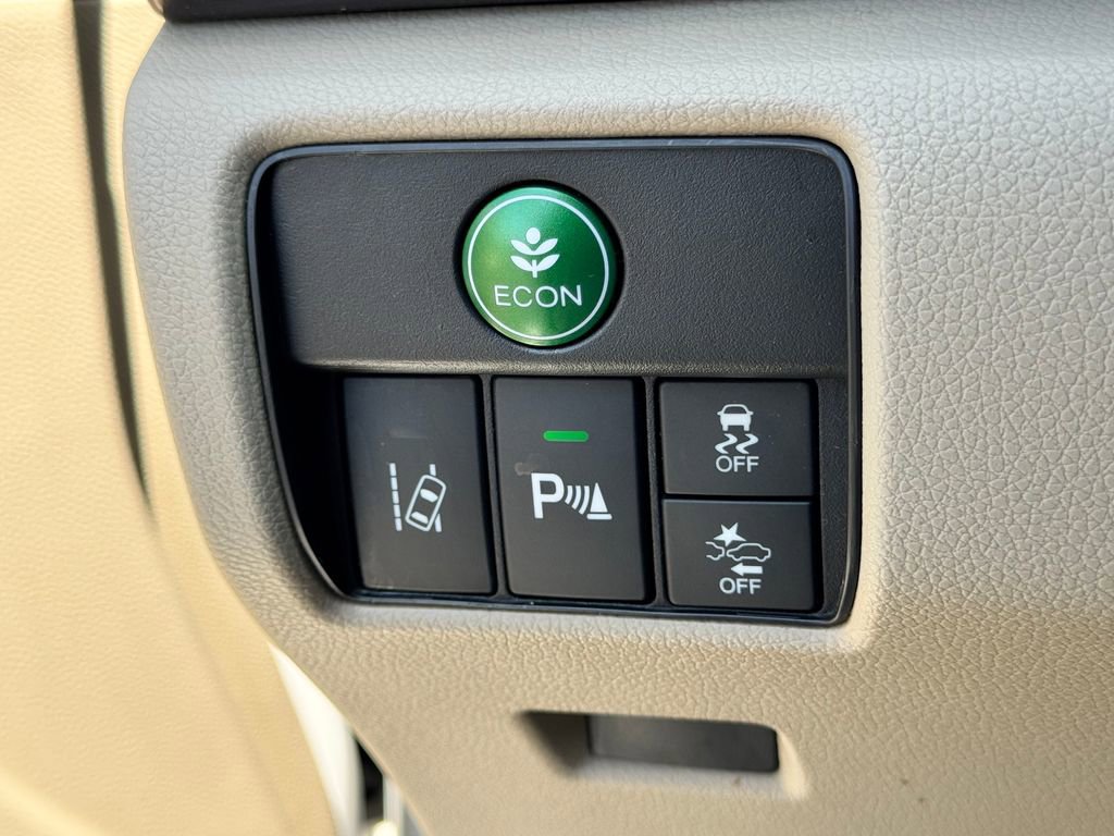 Used 2016 Honda Accord Touring image 31