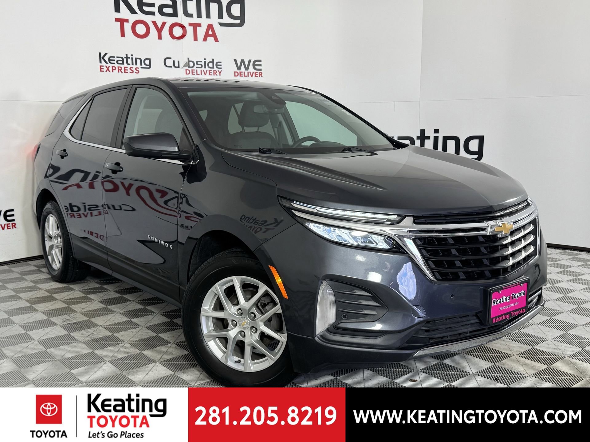 Used 2023 Chevrolet Equinox LT w/ Driver Convenience Package image 2