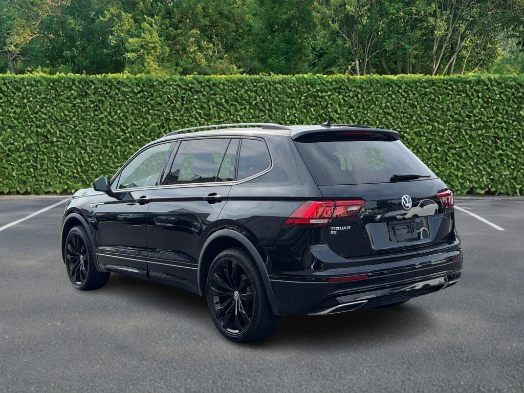Used 2020 Volkswagen Tiguan SE R-Line FWD image 6