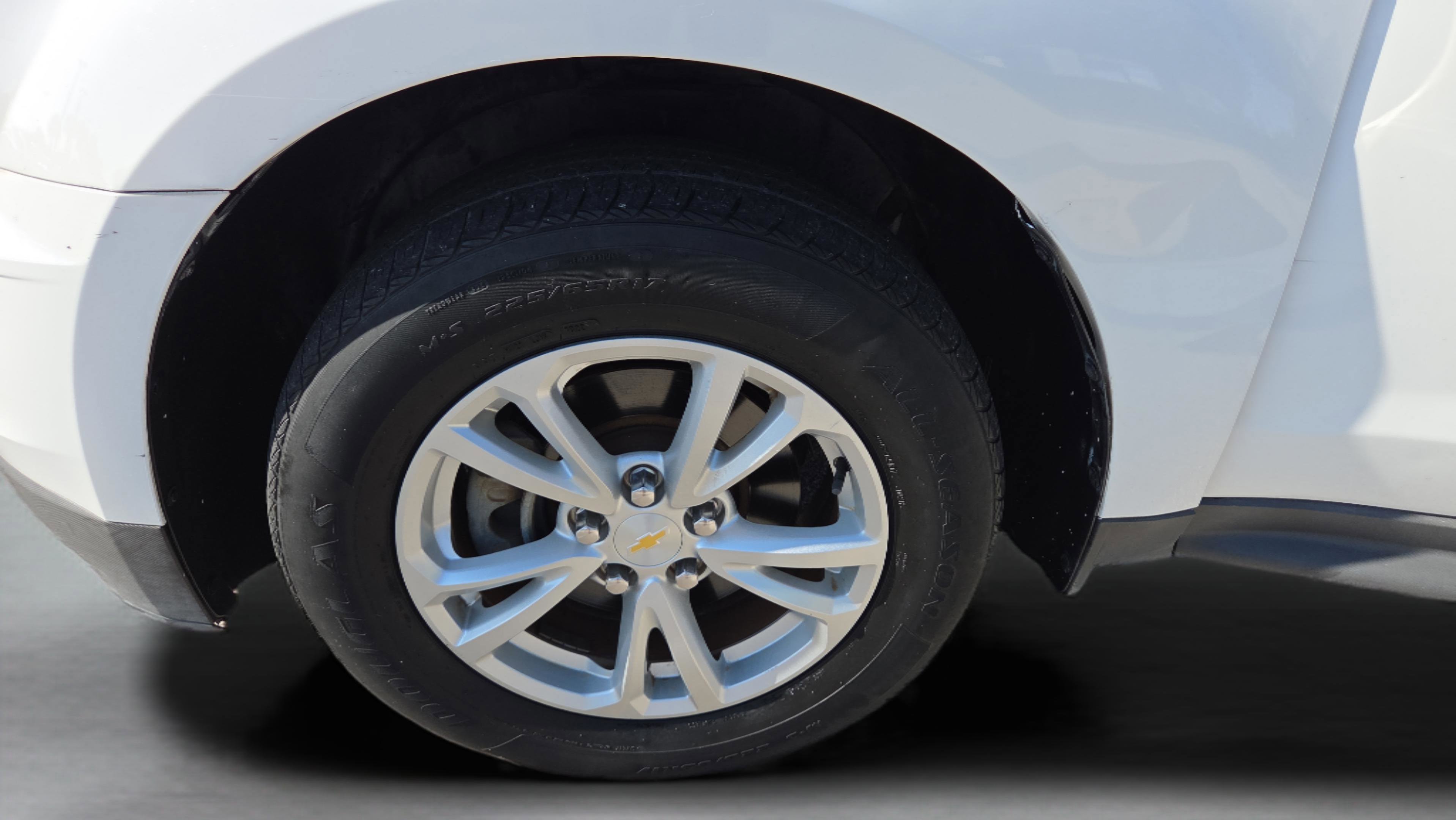 Used 2017 Chevrolet Equinox LT w/ Convenience Package image 22