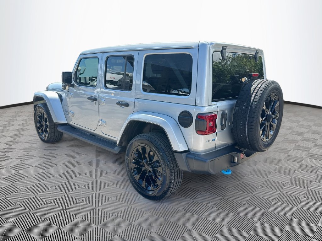 Certified 2023 Jeep Wrangler Unlimited Sahara w/ Cold Weather Group AWD/4WD image 8