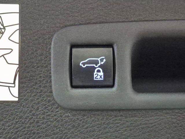 Certified 2023 Toyota Sienna XLE image 27