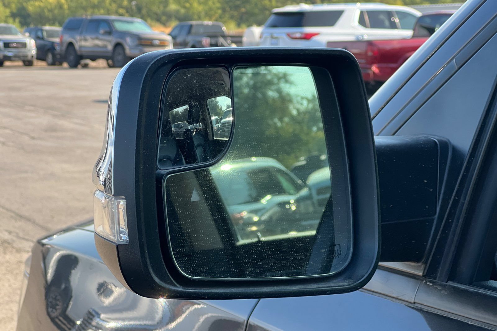 Used 2019 RAM 1500 Laramie AWD/4WD image 29