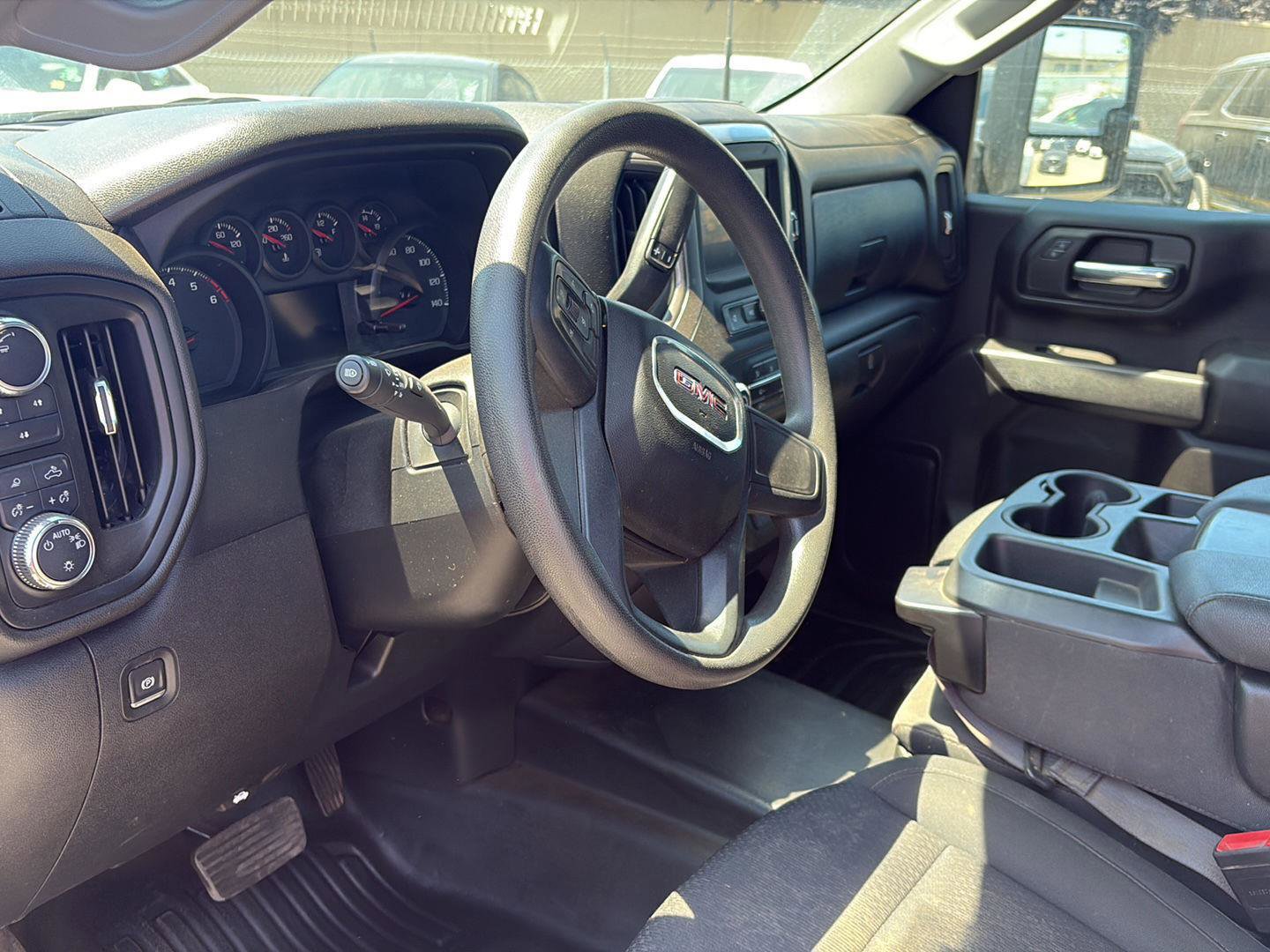 Used 2024 GMC Sierra 3500 Pro image 11