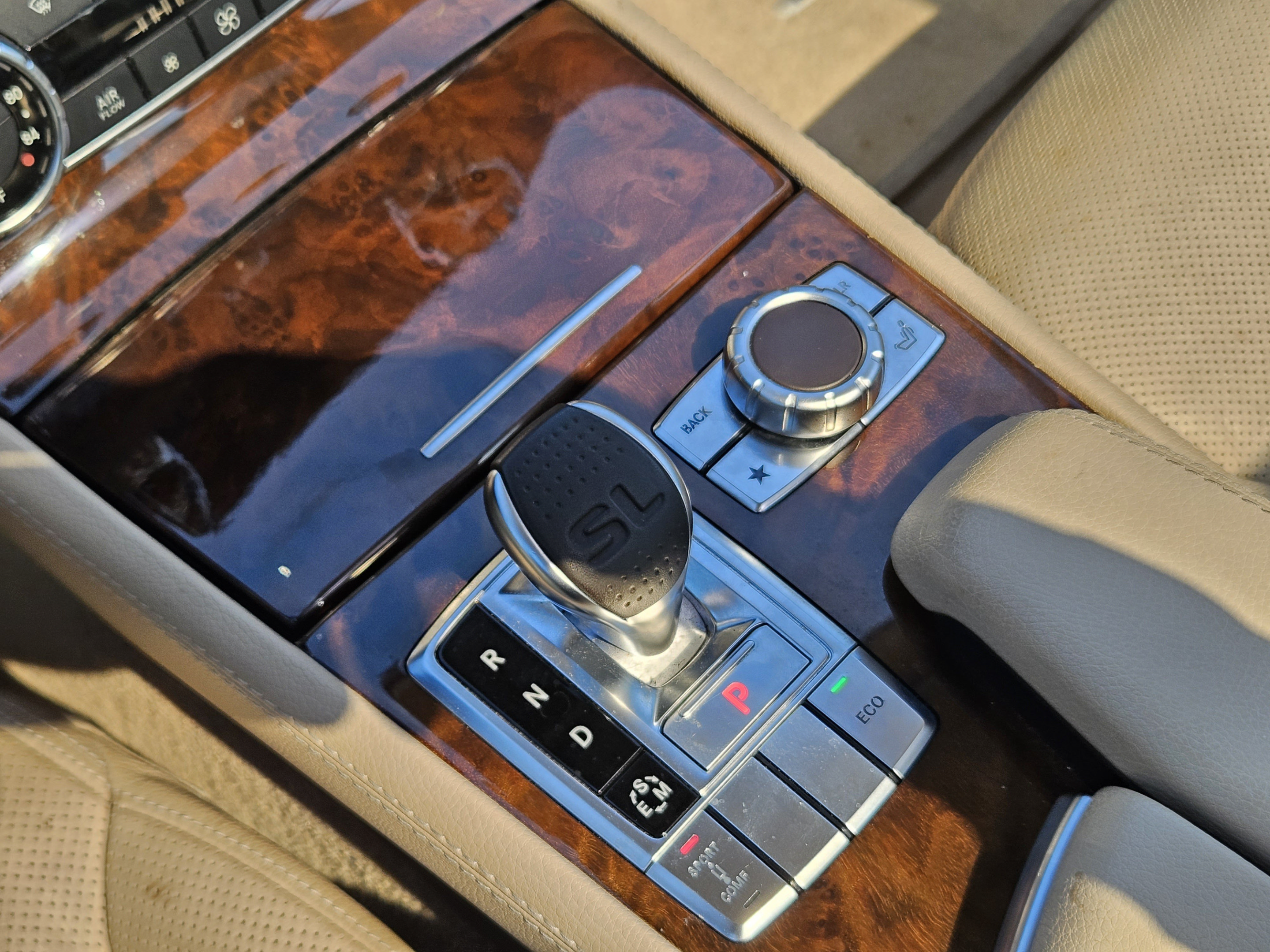 Used 2013 Mercedes-Benz SL 550 image 12