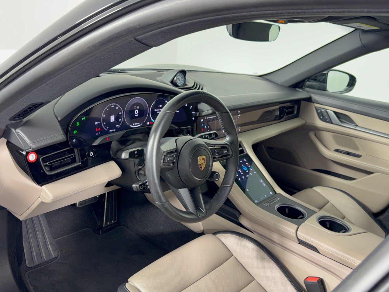 Certified 2025 Porsche Taycan 4S AWD/4WD image 4
