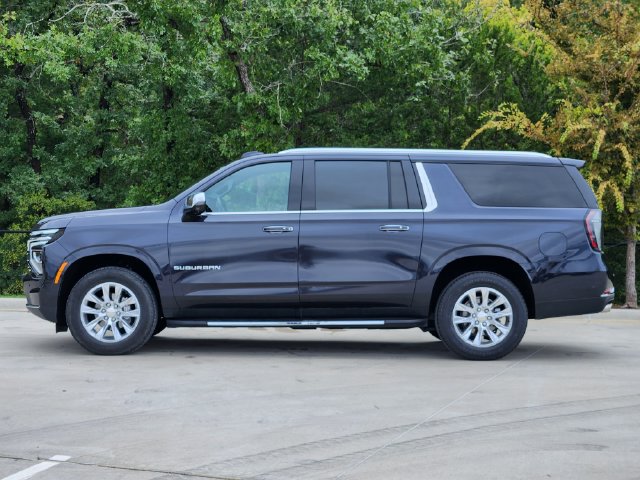 Used 2025 Chevrolet Suburban Premier AWD/4WD image 5