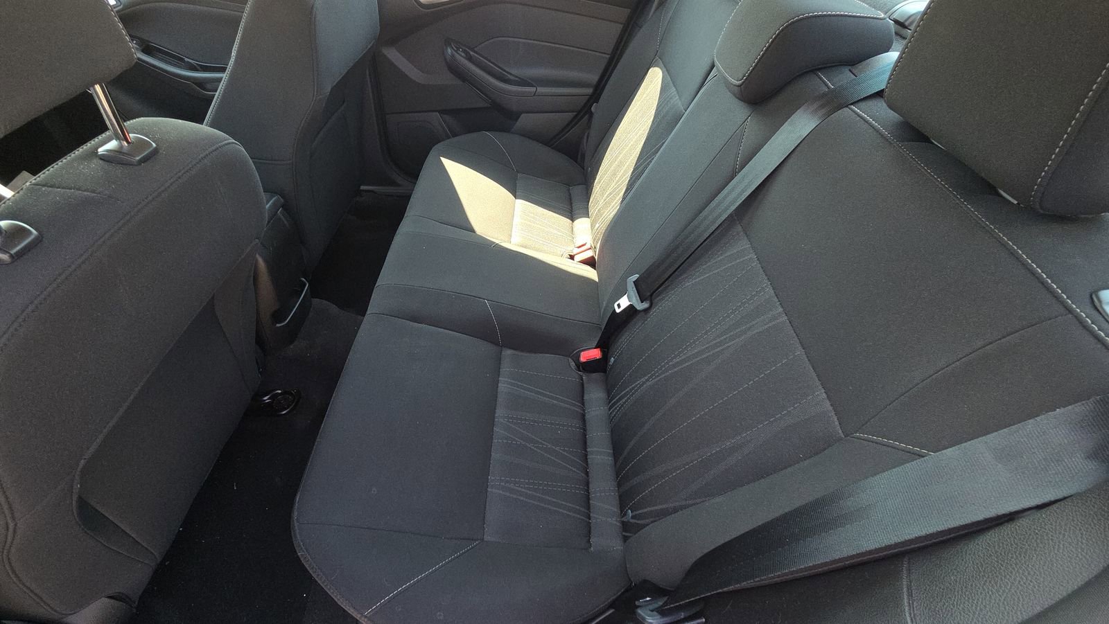 Used 2018 Ford Focus SE image 17