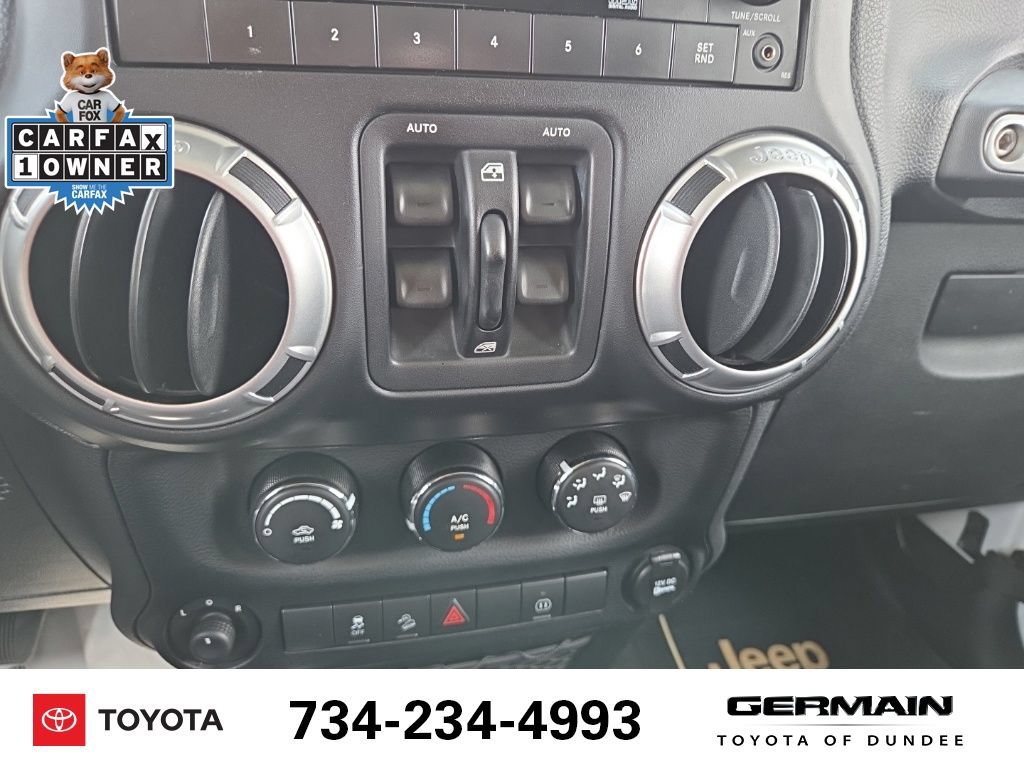 Used 2012 Jeep Wrangler Unlimited Sahara w/ Dual Top Group AWD/4WD image 22