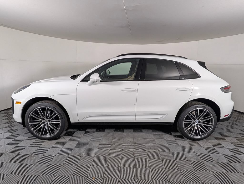 New 2026 Porsche Macan AWD/4WD image 2