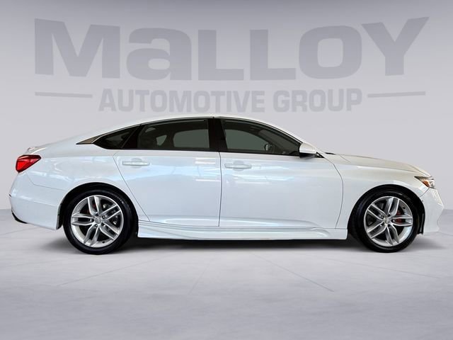 Used 2018 Honda Accord Sport image 6