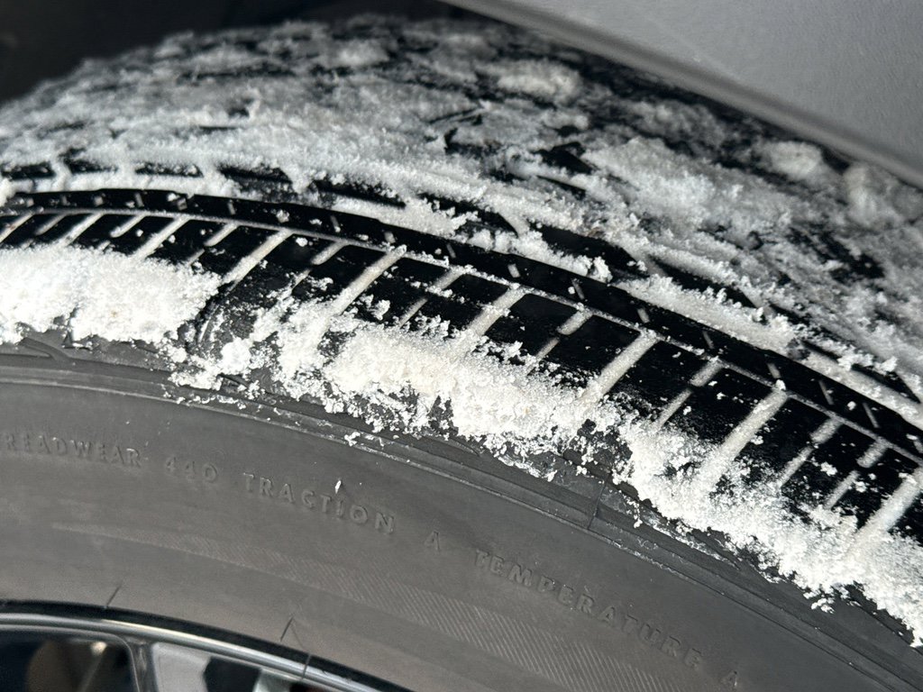 Certified 2023 Nissan Murano SV w/ SV Midnight Edition Package image 10