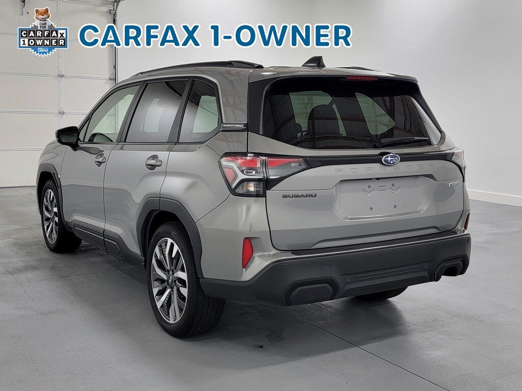 Used 2025 Subaru Forester Touring AWD/4WD image 7