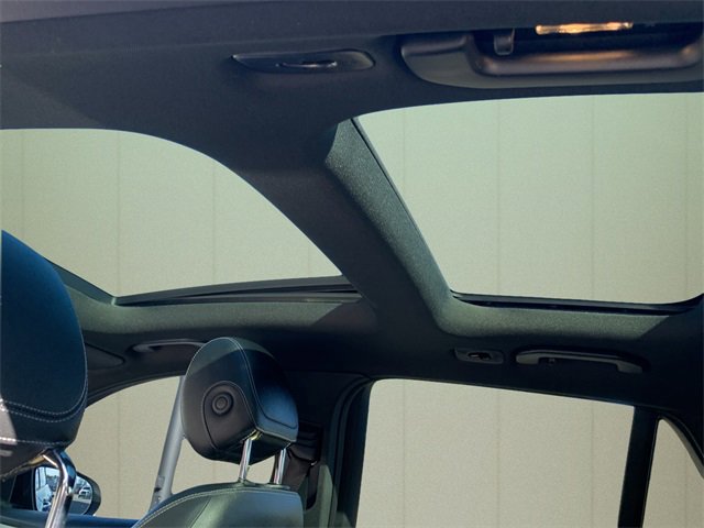 Used 2022 Mercedes-Benz GLC 300 image 35