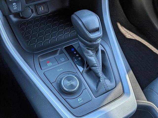 Used 2024 Toyota RAV4 XLE image 12