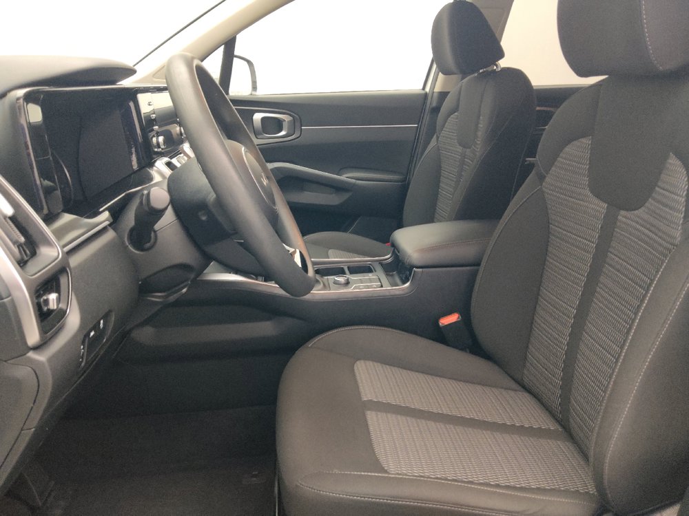 Used 2022 Kia Sorento LX AWD/4WD image 17