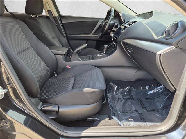 Used 2012 MAZDA MAZDA3 i Touring FWD image 18