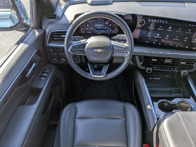 Used 2025 Chevrolet Tahoe LT AWD/4WD image 16
