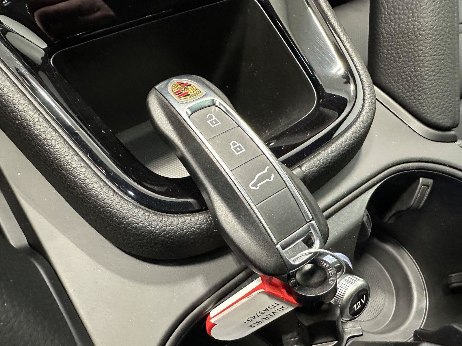 New 2026 Porsche Cayenne Coupe AWD/4WD image 47