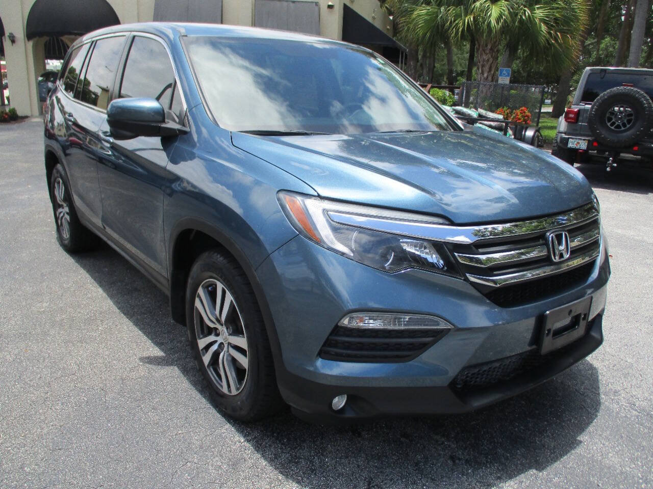 Used 2016 Honda Pilot EX image 2