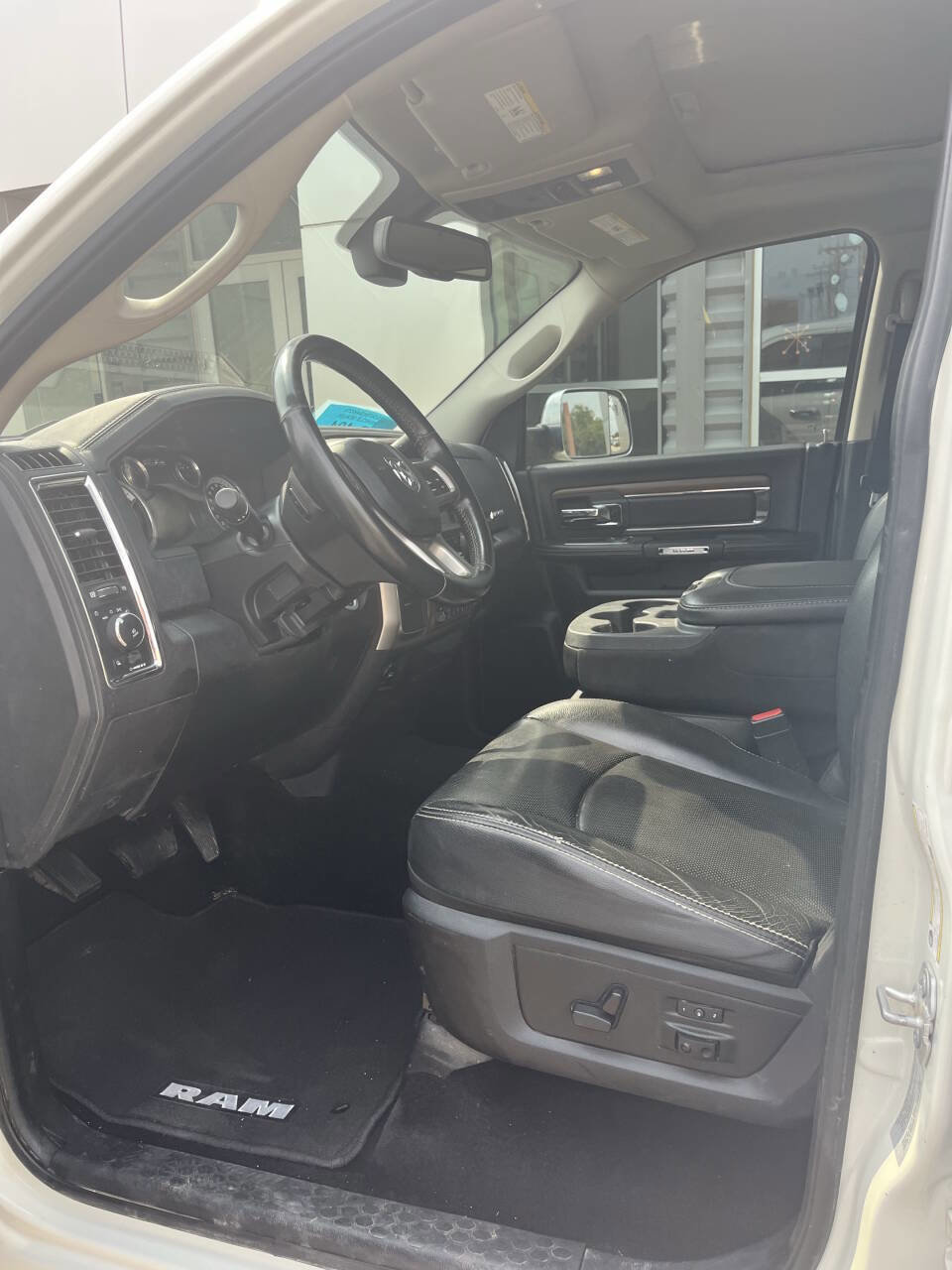 Used 2016 RAM 2500 Laramie image 8