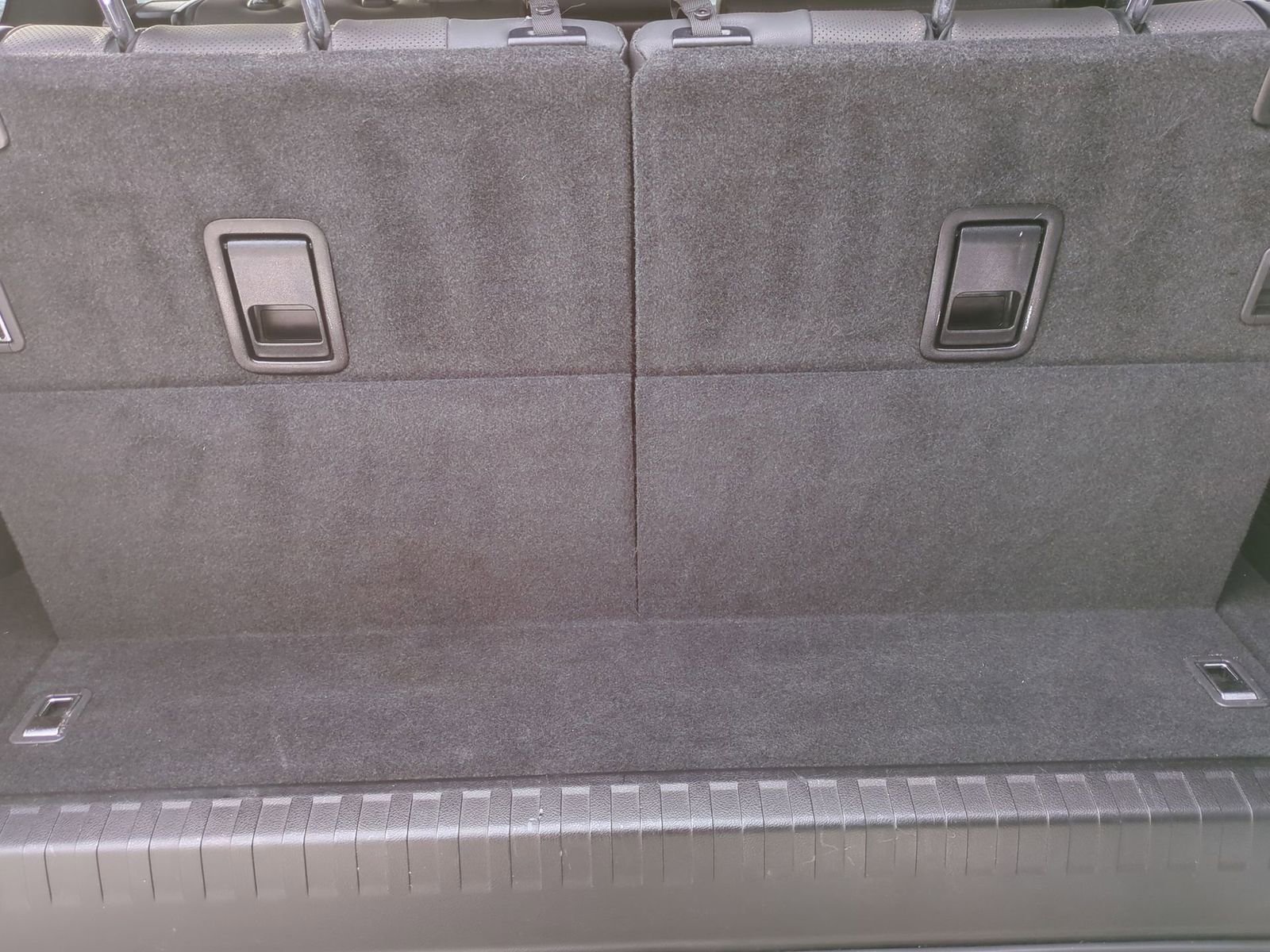 Used 2020 Lexus GX 460 Premium w/ Premium Package image 41