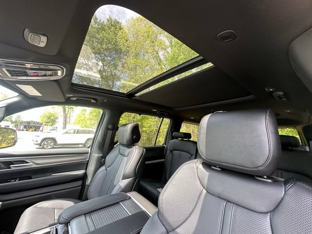 New 2026 Jeep Grand Wagoneer Limited AWD/4WD image 22
