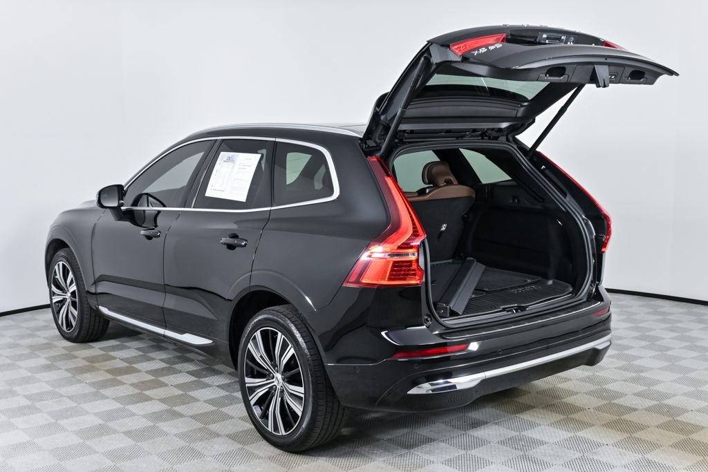 Certified 2023 Volvo XC60 B5 Plus w/ Climate Package image 33