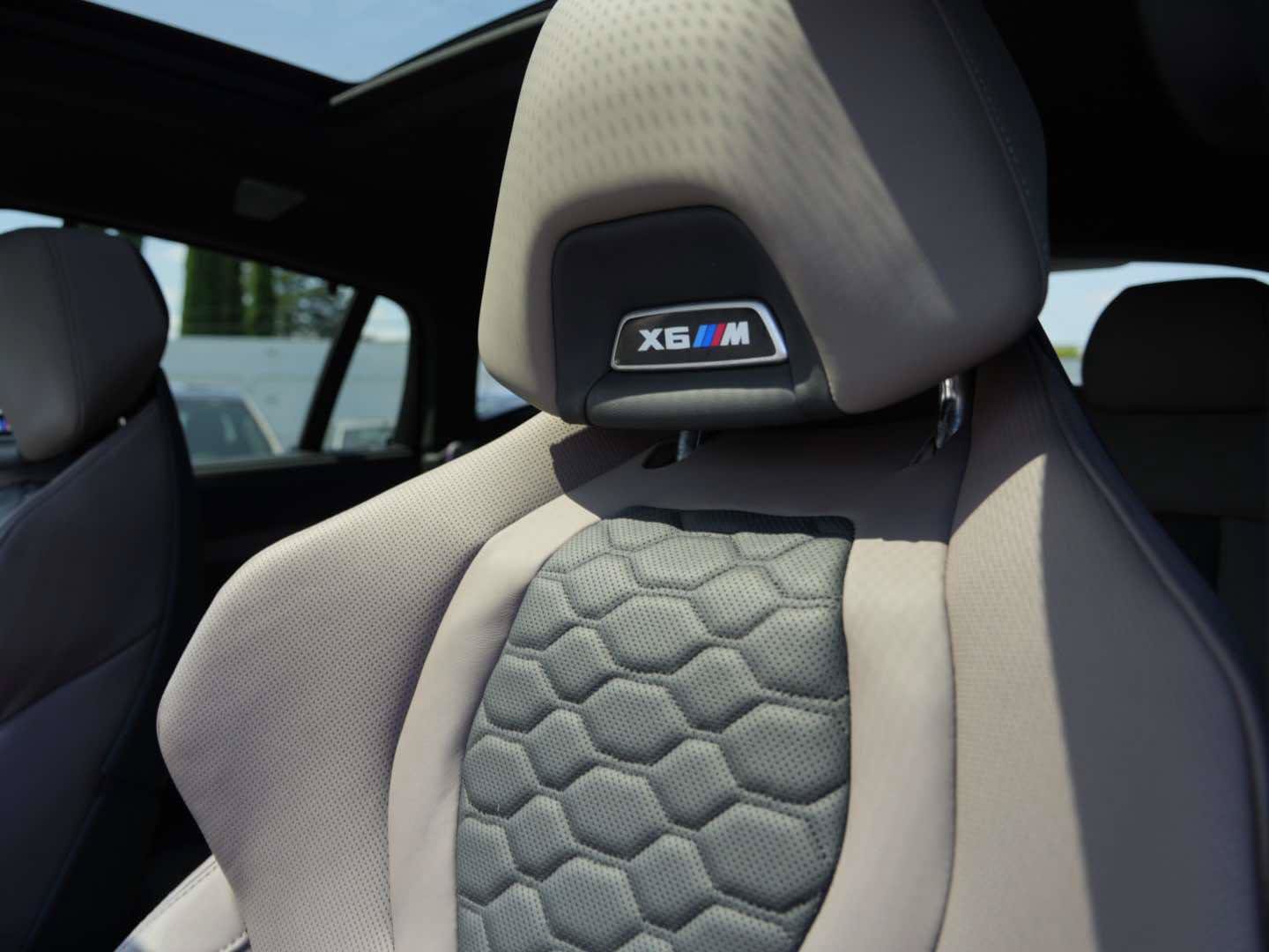 Used 2025 BMW X6 M Competition w/ Executive Package AWD/4WD image 19