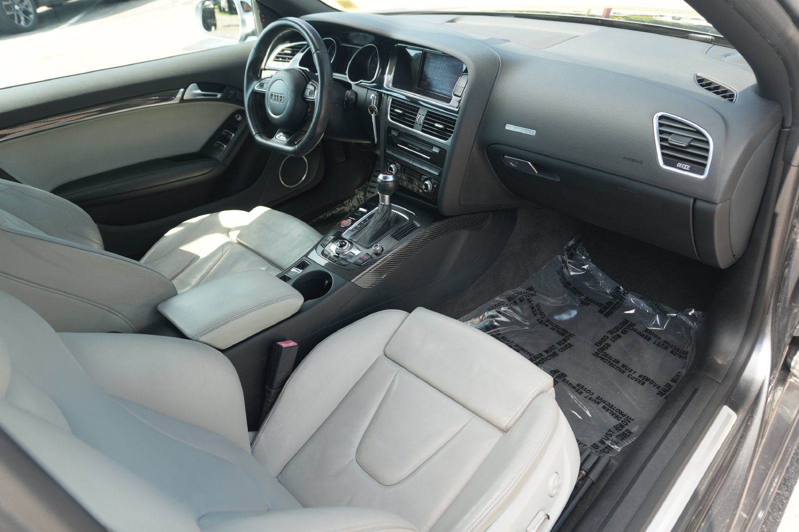 Used 2014 Audi RS 5 Cabriolet AWD/4WD image 30