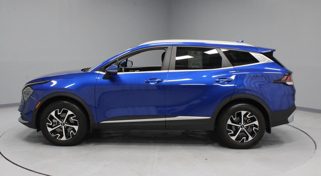 Used 2024 Kia Sportage EX AWD/4WD image 7