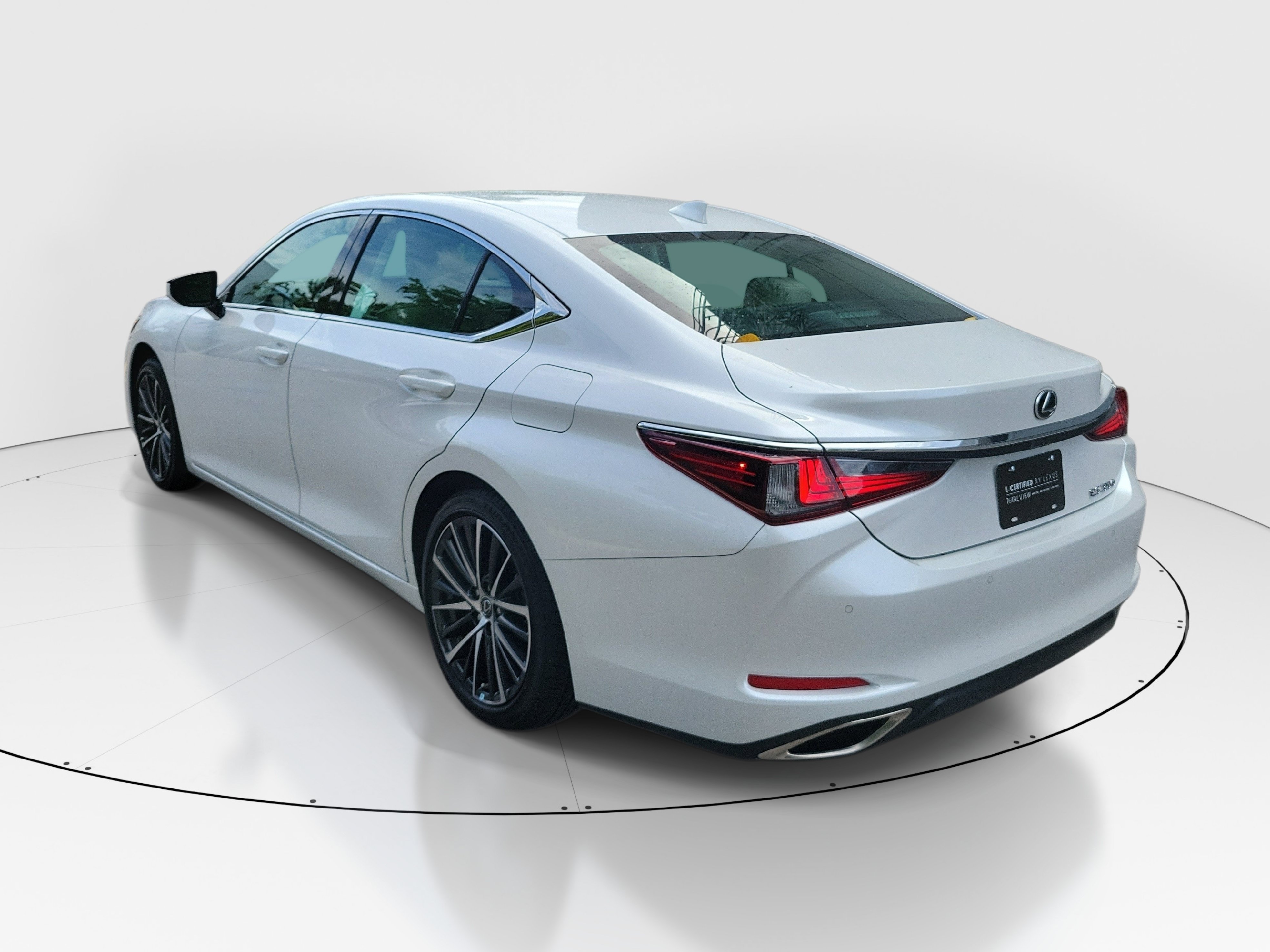 Used 2025 Lexus ES 350 w/ Premium Package FWD image 4