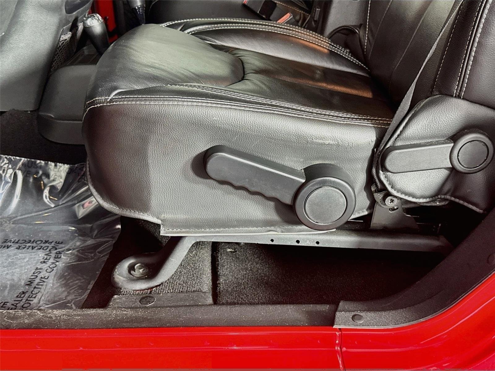 Used 2015 Jeep Wrangler Unlimited Rubicon AWD/4WD image 19
