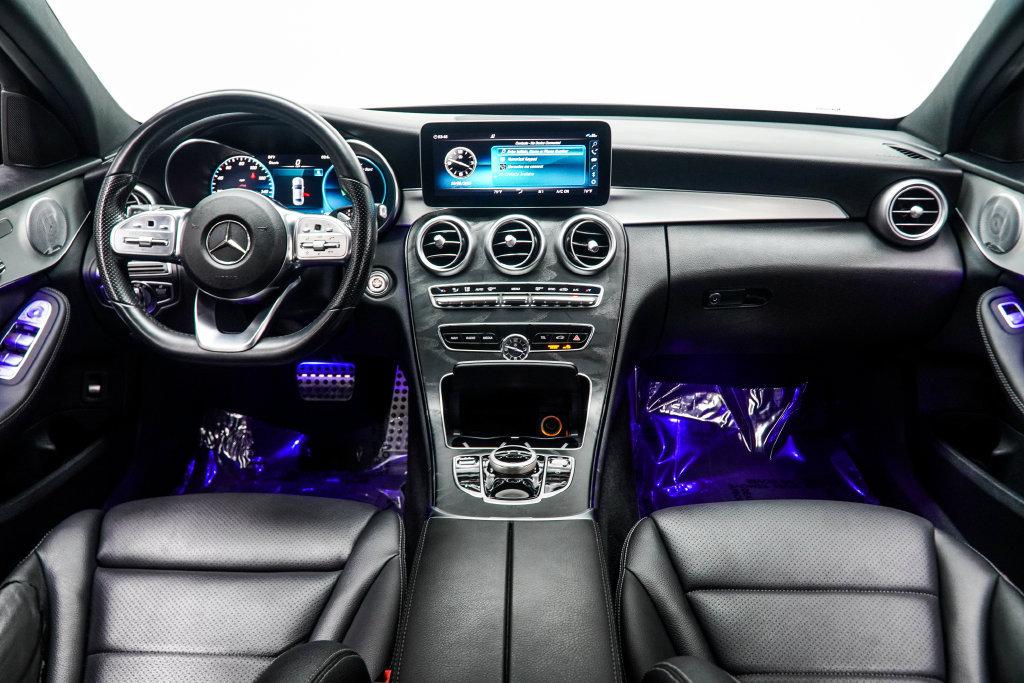 Used 2021 Mercedes-Benz C 300 Sedan w/ AMG Line image 4