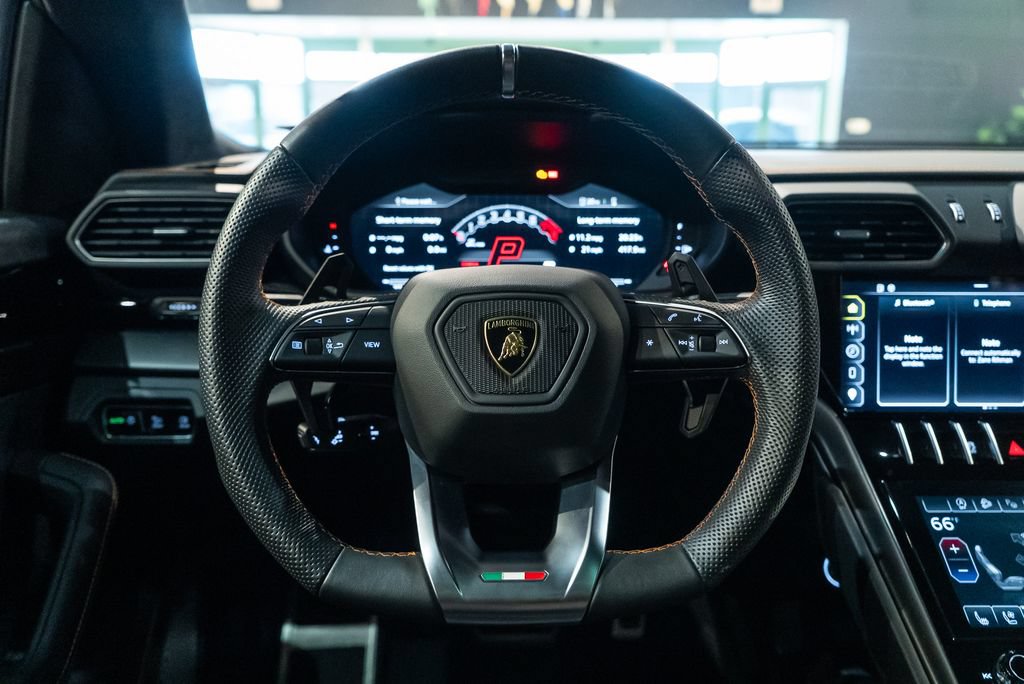 Used 2024 Lamborghini Urus S AWD/4WD image 5