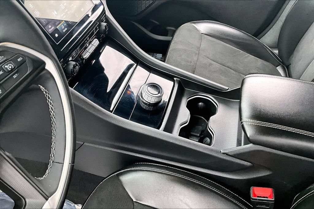 Used 2024 Jeep Grand Cherokee Altitude AWD/4WD image 15