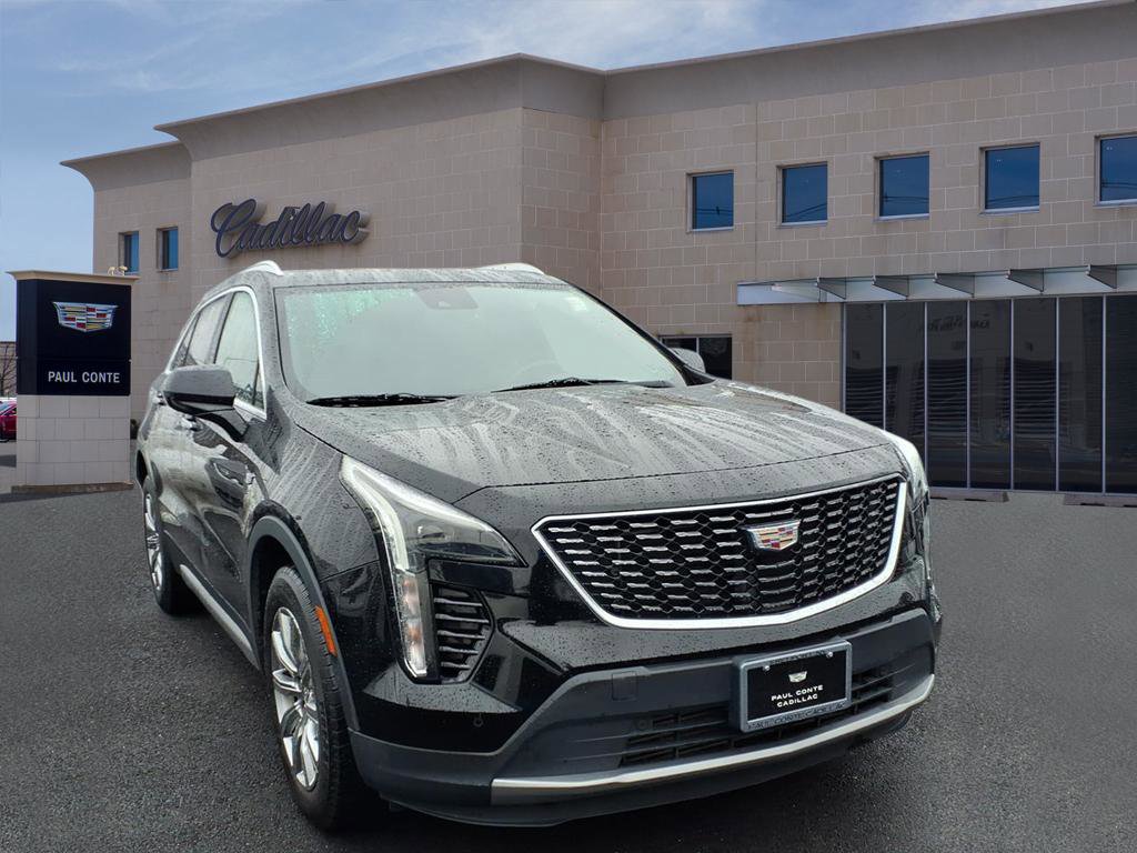 Used 2019 Cadillac XT4 Premium Luxury w/ Cold Weather Package image 3