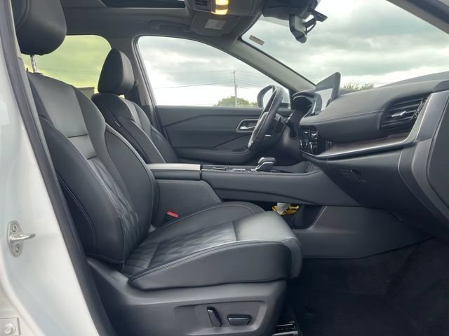 Certified 2024 Nissan Rogue Platinum AWD/4WD image 25