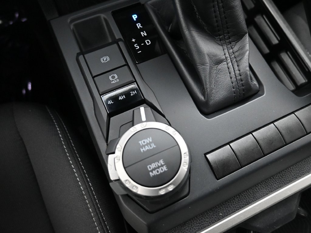 Used 2024 Toyota Tacoma TRD Sport AWD/4WD image 14