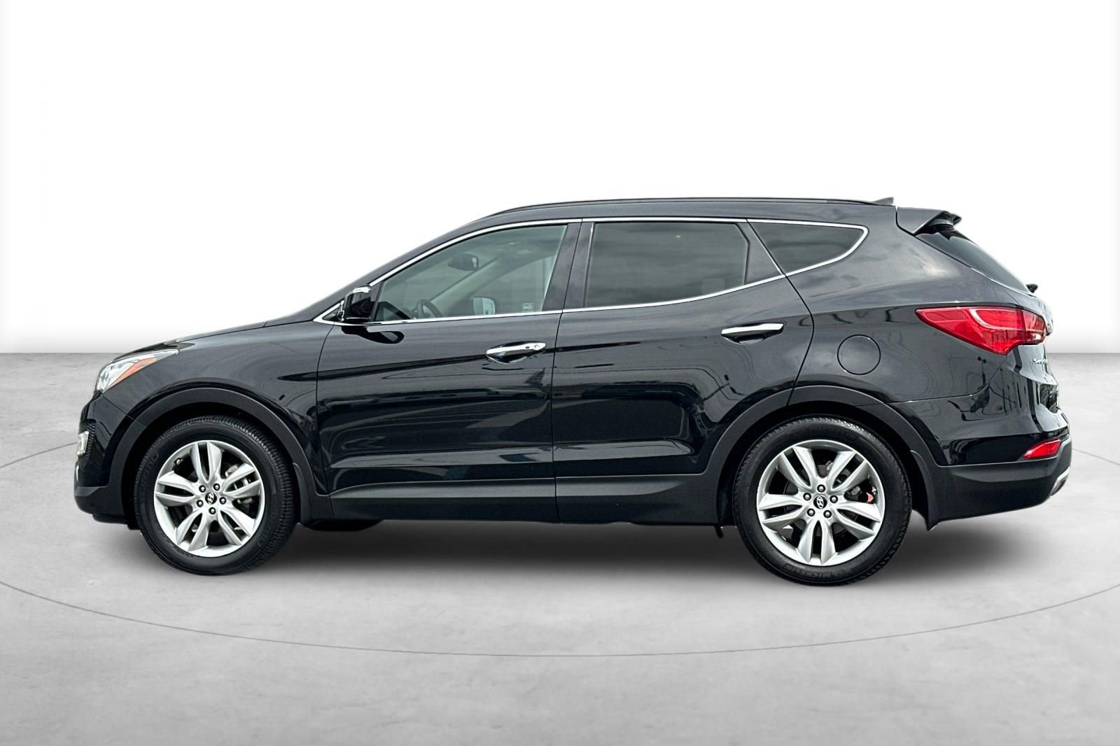 Used 2014 Hyundai Santa Fe Sport 2.0T w/ Technology Package 05 image 3