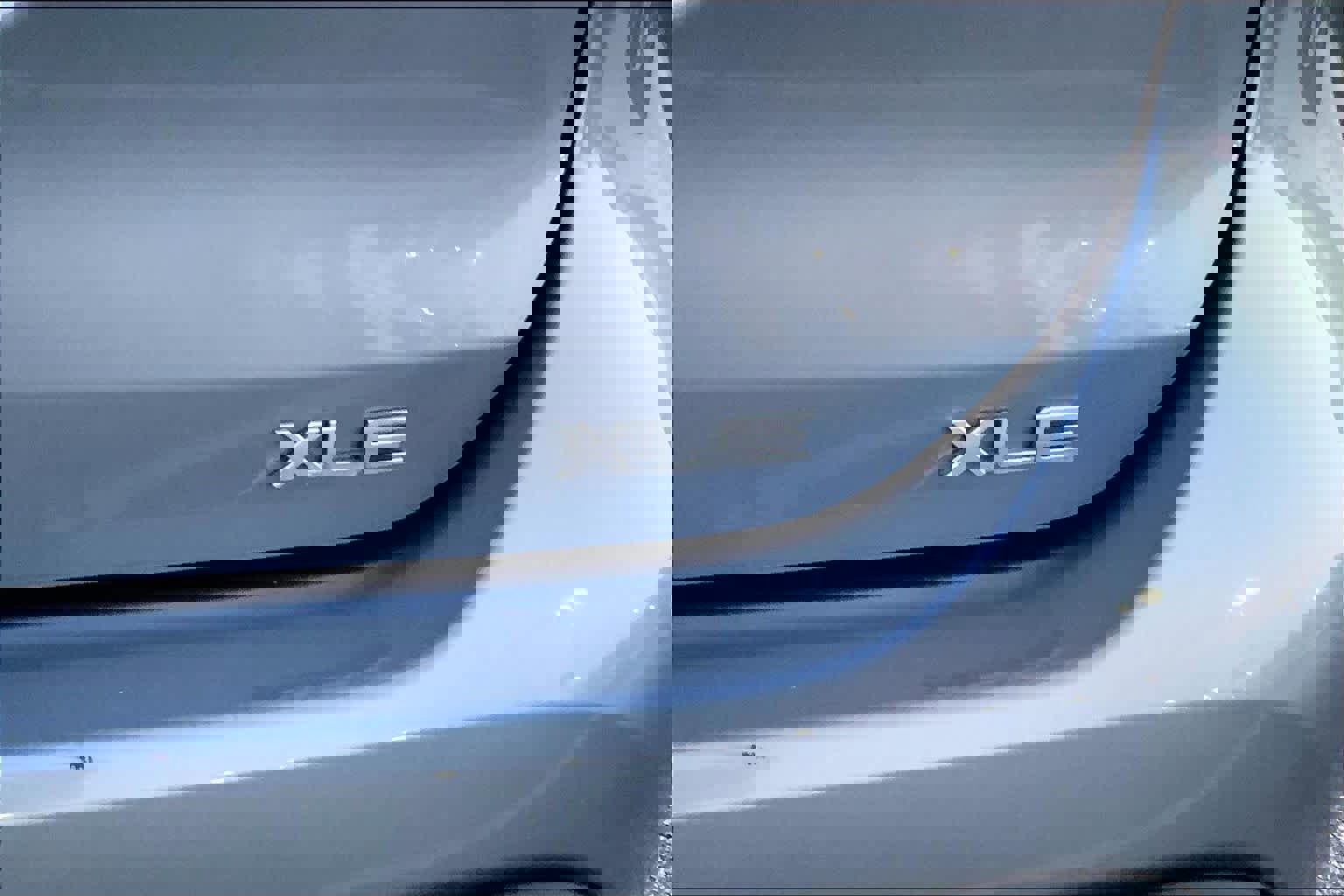 Used 2023 Toyota Highlander XLE image 10