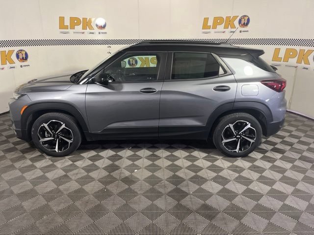 Used 2021 Chevrolet TrailBlazer RS w/ Sun and Liftgate Package FWD image 6